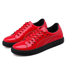 Load image into Gallery viewer, 2022 New Fashion Red Men&#39;s Skateboard Sneakers Comfortable Glitter Leather Sneakers Men Flat Low Sneakers Men zapatillas hombre