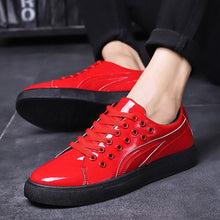 Load image into Gallery viewer, 2022 New Fashion Red Men&#39;s Skateboard Sneakers Comfortable Glitter Leather Sneakers Men Flat Low Sneakers Men zapatillas hombre
